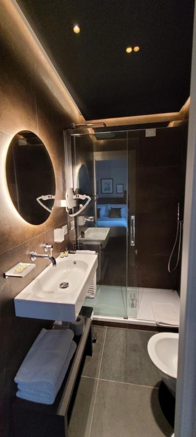 Santarella Guest House Milan Bagian luar foto